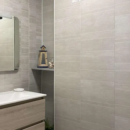 Appartement 3 Pièces Avec Balcon Et Climatisation à - Fr-1-553-298 Balaruc-les-Bains