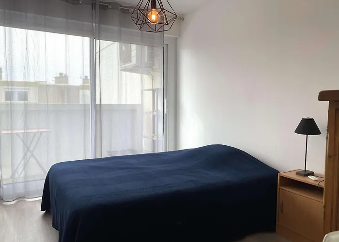 شقة 3 Pieces Avec Balcon Et Climatisation A - Fr-1-553-298