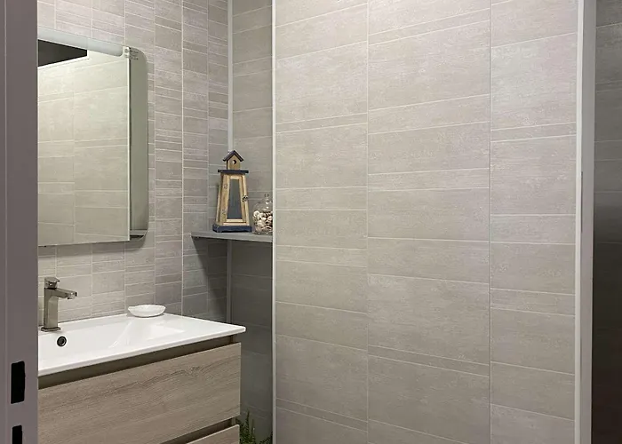 شقة 3 Pieces Avec Balcon Et Climatisation A - Fr-1-553-298 بالاروك ليه بان